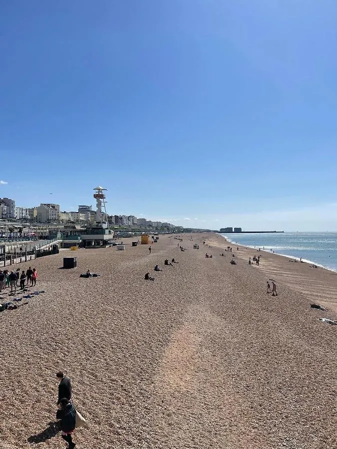 Clock Tower Retreat - Central - Seaside And Shops Brighton